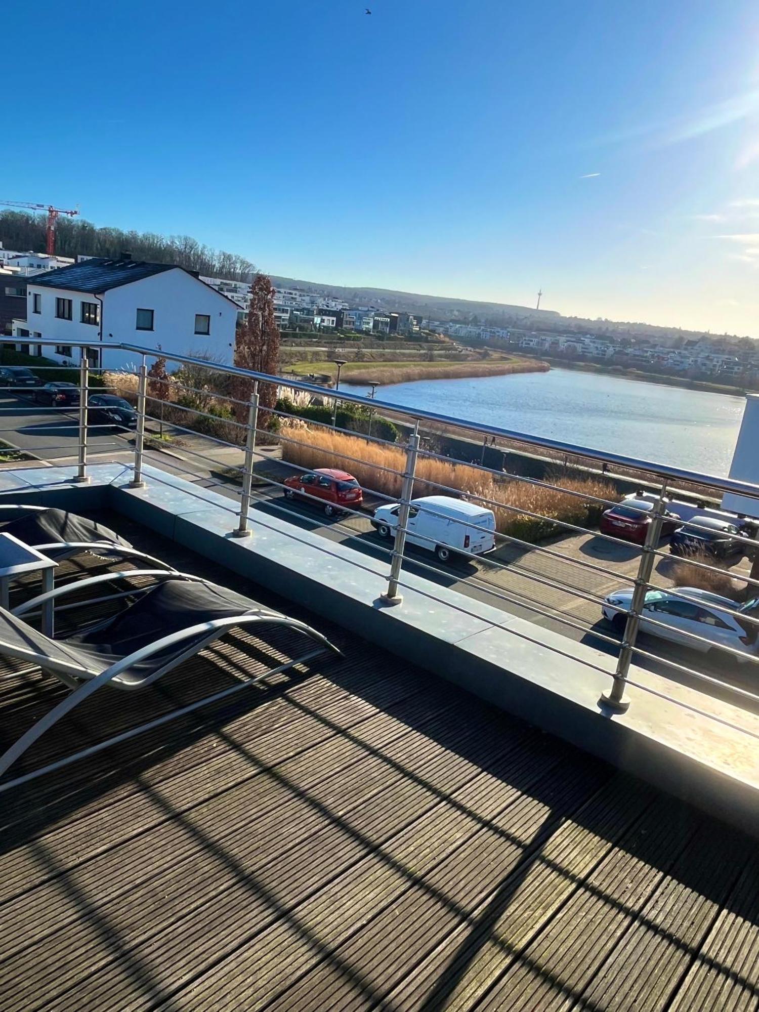 Haus Mit Panoramablick Auf Den Phoenixsee Dortmund Buitenkant foto