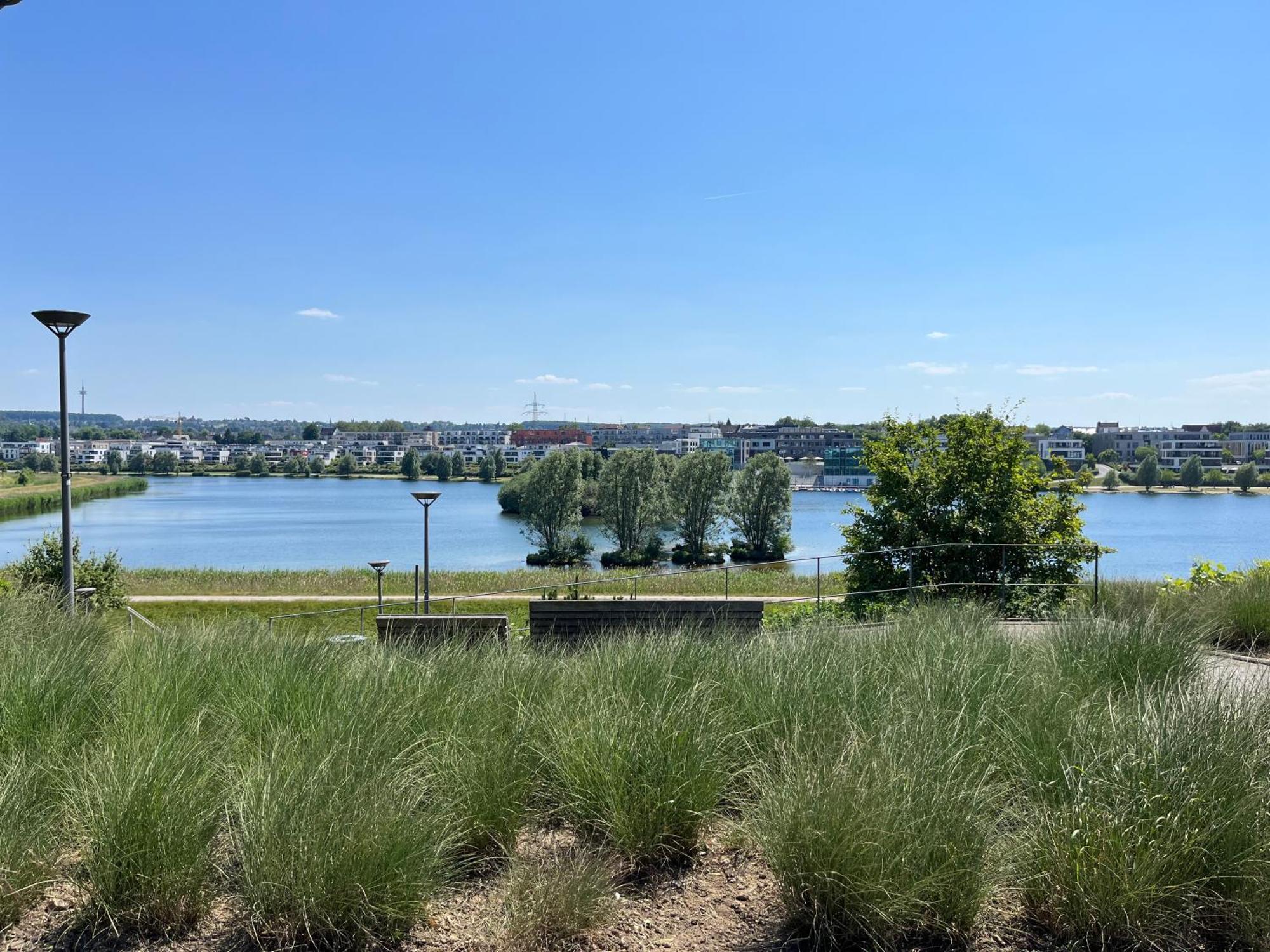 Haus Mit Panoramablick Auf Den Phoenixsee Dortmund Buitenkant foto