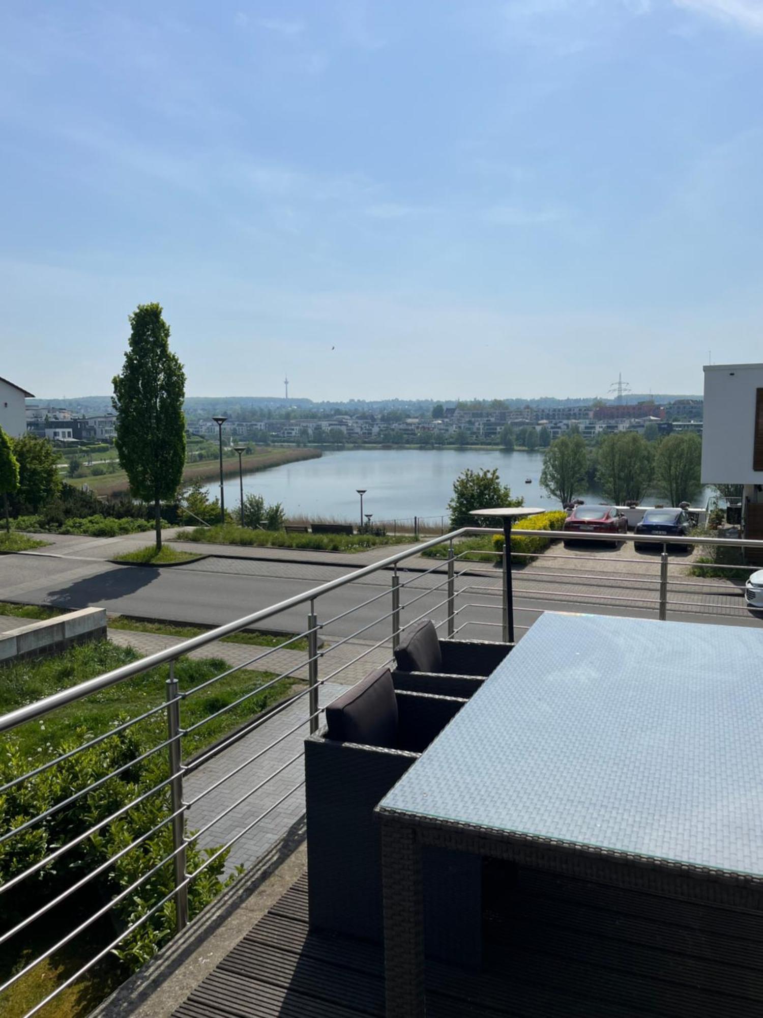 Haus Mit Panoramablick Auf Den Phoenixsee Dortmund Buitenkant foto